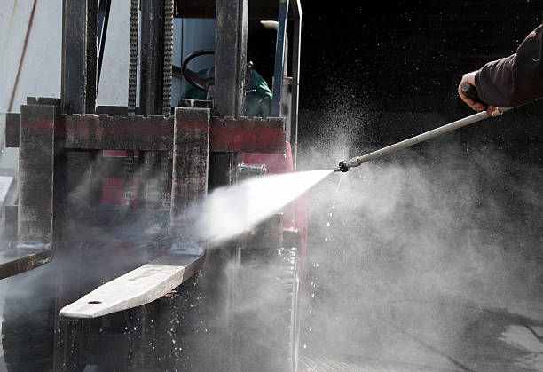 Best Deck Cleaning Services  in Creola, AL